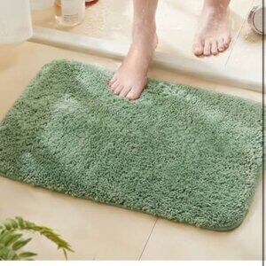(2) Shaggy Bathroom Rugs 17 x 24